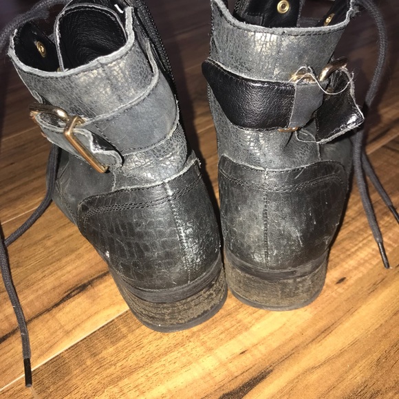 Ankle booties - Picture 3 of 6